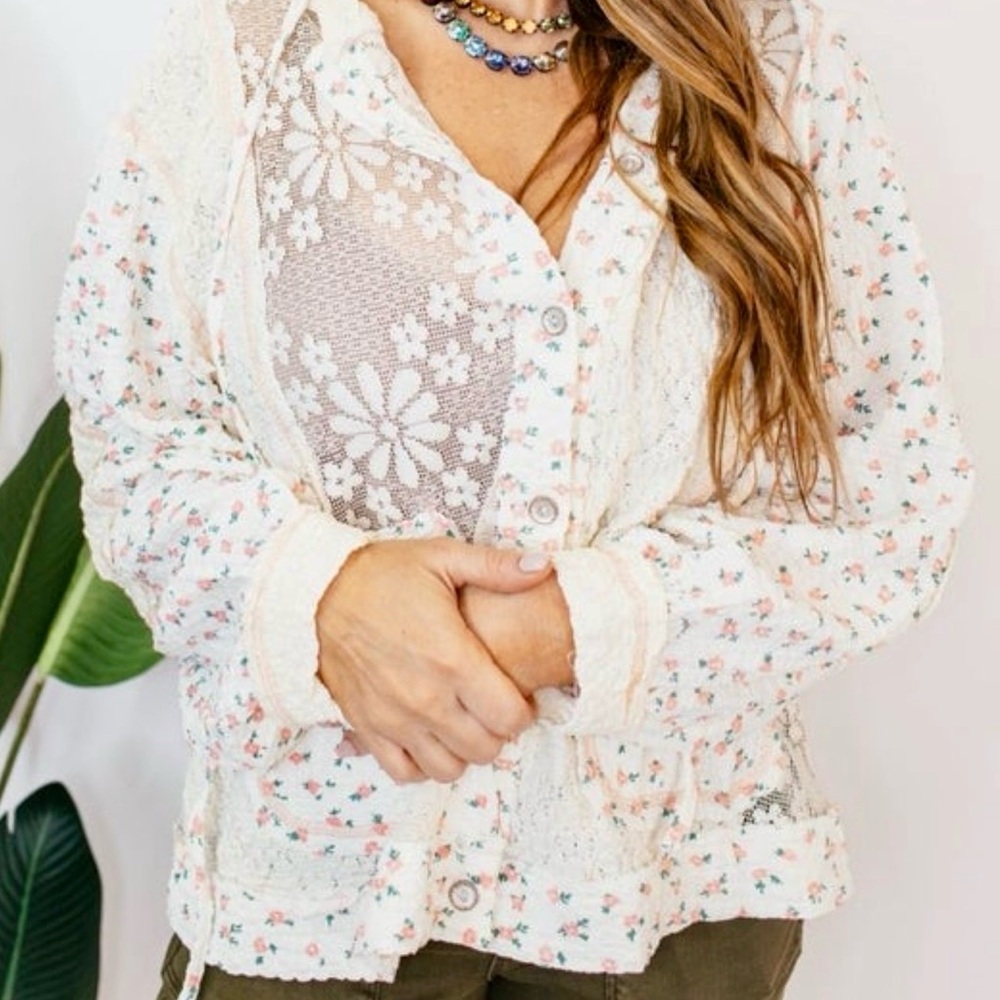 Beautiful POL Urban Bloom Floral & Lace Hoodie Jacket❤️ - Picture 15 of 16